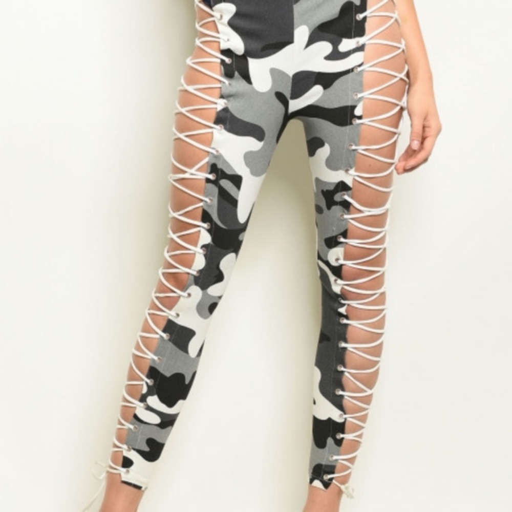 Small Camo Camouflage Lace Up Corset Pants Bottoms - Picture 3 of 4
